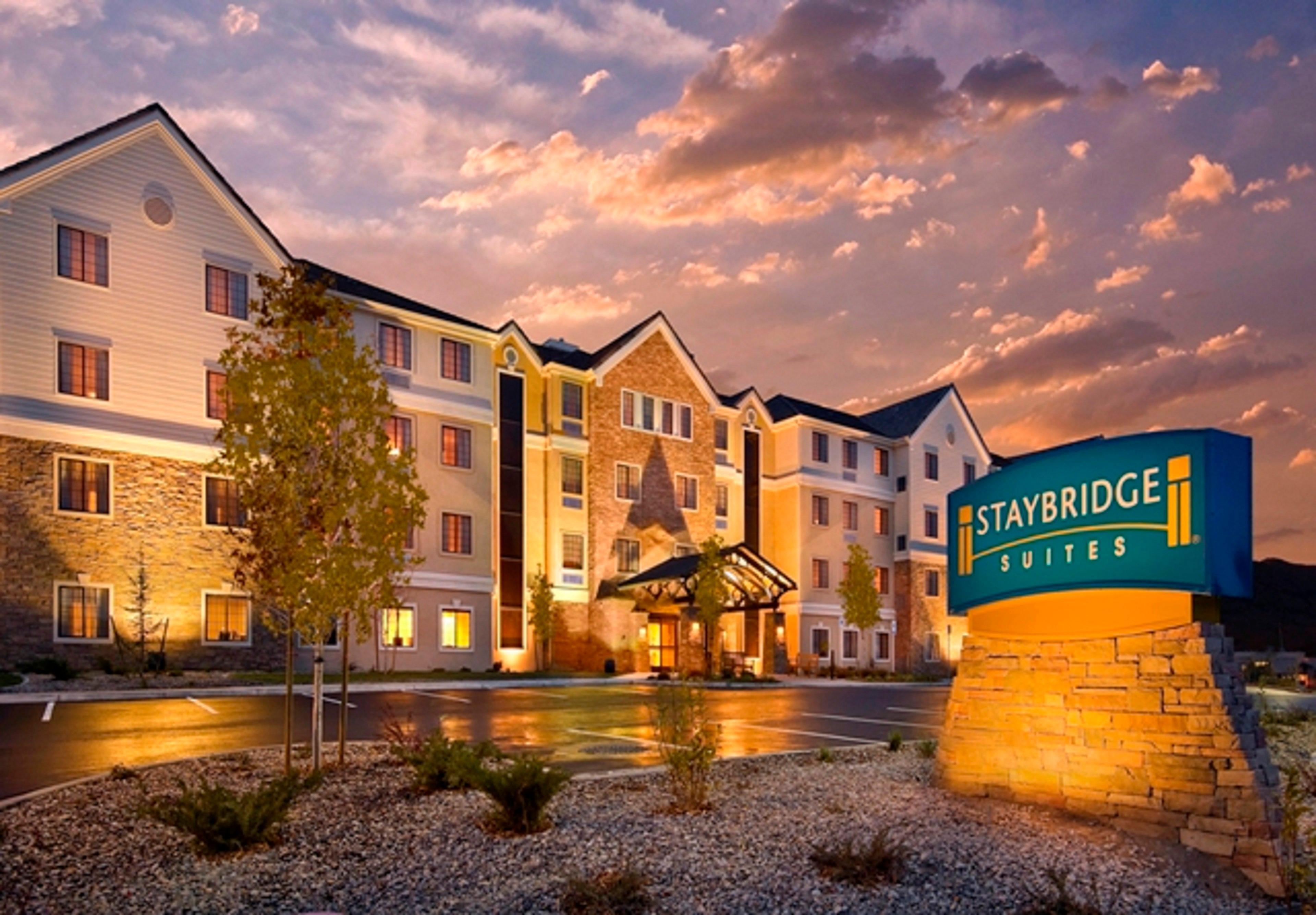 Staybridge Suites Rochester By Ihg Экстерьер фото